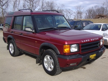 2000 Land Rover Discovery Series II   - Photo 1 - Cincinnati, OH 45255