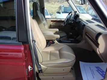 2000 Land Rover Discovery Series II   - Photo 8 - Cincinnati, OH 45255