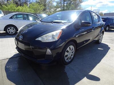 2013 Toyota Prius C One  1.5L I4 Hybrid FWD - Photo 3 - Cincinnati, OH 45255