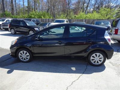 2013 Toyota Prius C One  1.5L I4 Hybrid FWD - Photo 4 - Cincinnati, OH 45255