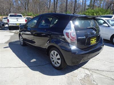 2013 Toyota Prius C One  1.5L I4 Hybrid FWD - Photo 8 - Cincinnati, OH 45255