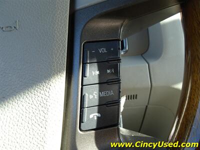 2013 Lincoln Navigator   - Photo 25 - Cincinnati, OH 45255