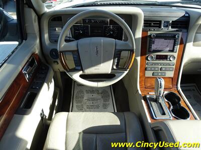 2013 Lincoln Navigator   - Photo 8 - Cincinnati, OH 45255