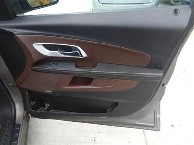 2011 Chevrolet Equinox LT  2.4L I4 AWD - Photo 22 - Cincinnati, OH 45255