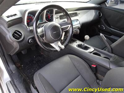 2010 Chevrolet Camaro SS   - Photo 9 - Cincinnati, OH 45255