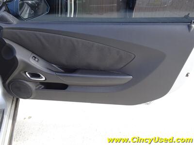 2010 Chevrolet Camaro SS   - Photo 19 - Cincinnati, OH 45255