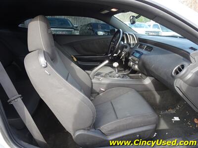 2010 Chevrolet Camaro SS   - Photo 12 - Cincinnati, OH 45255