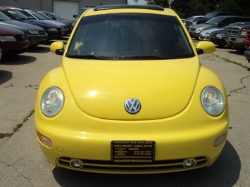 2002 Volkswagen New Beetle GLS   - Photo 2 - Cincinnati, OH 45255