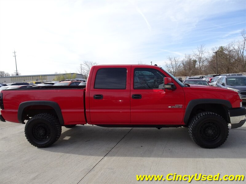2004 Chevrolet Silverado 2500 LT 4dr Crew Cab LT - Photo 6 - Cincinnati, OH 45255