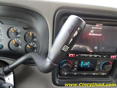 2004 Chevrolet Silverado 2500 LT 4dr Crew Cab LT - Photo 16 - Cincinnati, OH 45255