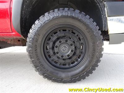 2004 Chevrolet Silverado 2500 LT 4dr Crew Cab LT - Photo 29 - Cincinnati, OH 45255