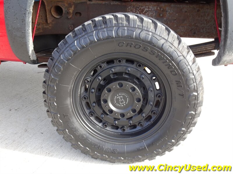 2004 Chevrolet Silverado 2500 LT 4dr Crew Cab LT - Photo 30 - Cincinnati, OH 45255