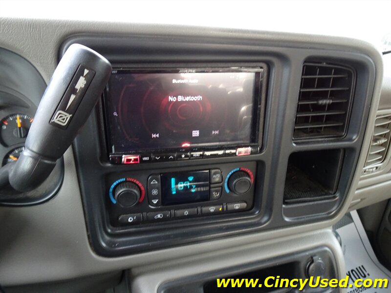 2004 Chevrolet Silverado 2500 LT 4dr Crew Cab LT - Photo 15 - Cincinnati, OH 45255
