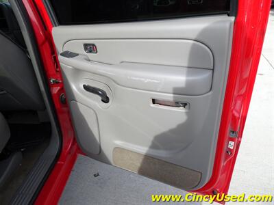 2004 Chevrolet Silverado 2500 LT 4dr Crew Cab LT - Photo 24 - Cincinnati, OH 45255
