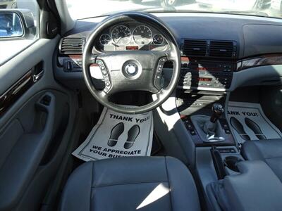 2005 BMW 3 Series 330xi  3.0L I6 AWD - Photo 12 - Cincinnati, OH 45255