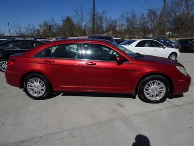 2009 Chrysler Sebring Touring  2.7L V6 FWD - Photo 5 - Cincinnati, OH 45255