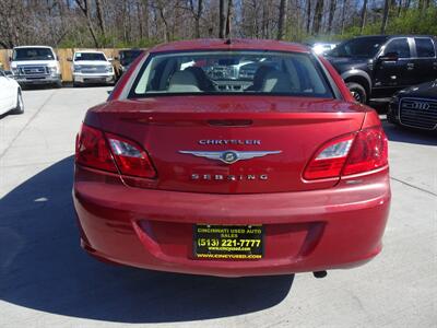 2009 Chrysler Sebring Touring  2.7L V6 FWD - Photo 7 - Cincinnati, OH 45255