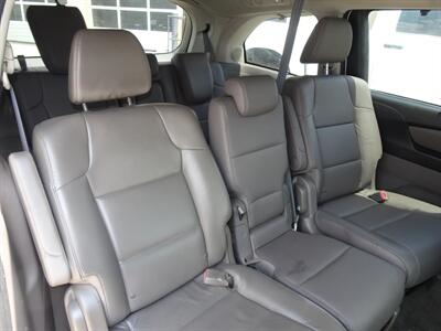 2015 Honda Odyssey Touring Elite   - Photo 16 - Cincinnati, OH 45255