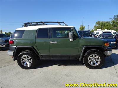 2014 Toyota FJ Cruiser   - Photo 6 - Cincinnati, OH 45255