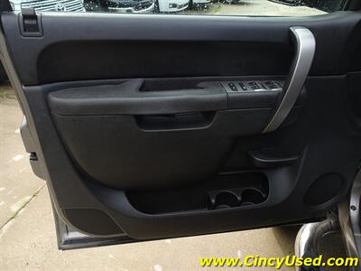 2013 Chevrolet Silverado 2500 LT   - Photo 26 - Cincinnati, OH 45255