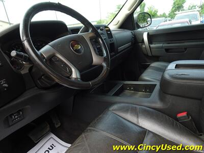 2013 Chevrolet Silverado 2500 LT   - Photo 12 - Cincinnati, OH 45255
