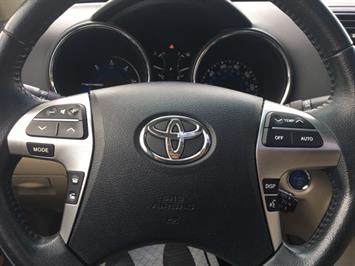2013 Toyota Highlander Hybrid Limited   - Photo 17 - Cincinnati, OH 45255