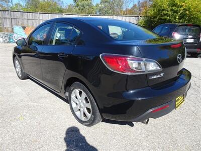 2011 Mazda Mazda3 i Touring   - Photo 16 - Cincinnati, OH 45255