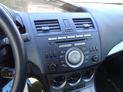 2011 Mazda Mazda3 i Touring   - Photo 73 - Cincinnati, OH 45255