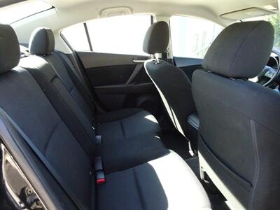 2011 Mazda Mazda3 i Touring   - Photo 21 - Cincinnati, OH 45255