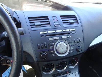 2011 Mazda Mazda3 i Touring   - Photo 74 - Cincinnati, OH 45255