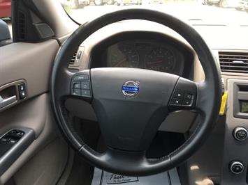 2008 Volvo C30 T5 Version 2.0   - Photo 17 - Cincinnati, OH 45255