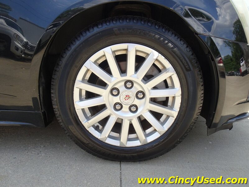 2010 Cadillac CTS 3.0L V6 Luxury - Photo 31 - Cincinnati, OH 45255