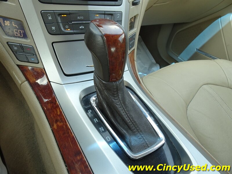 2010 Cadillac CTS 3.0L V6 Luxury - Photo 17 - Cincinnati, OH 45255