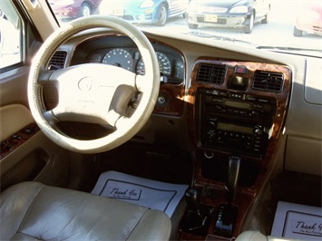 2000 Toyota 4Runner Limited   - Photo 7 - Cincinnati, OH 45255