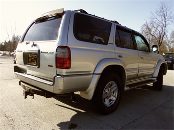 2000 Toyota 4Runner Limited   - Photo 13 - Cincinnati, OH 45255