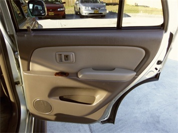 2000 Toyota 4Runner Limited   - Photo 22 - Cincinnati, OH 45255