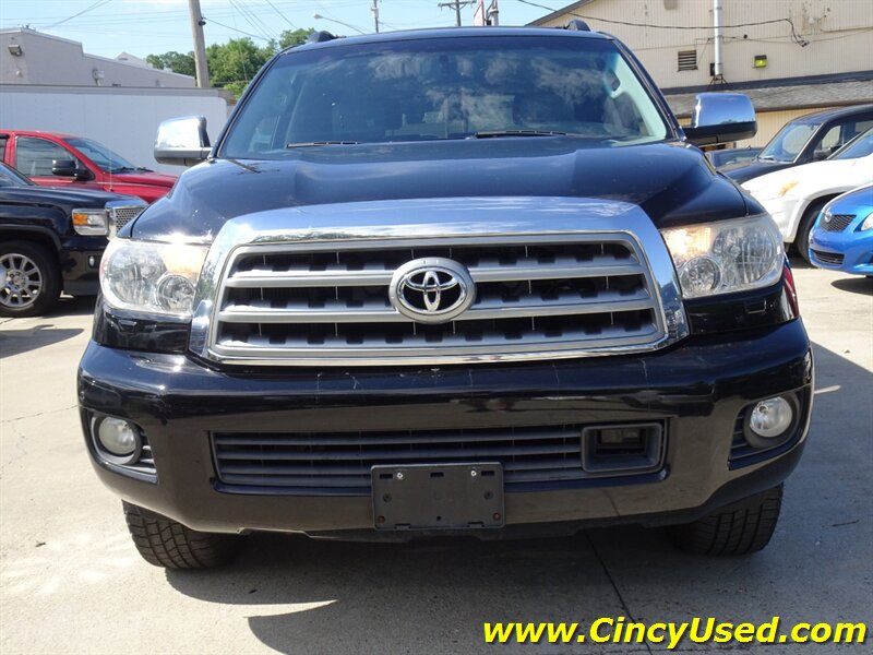 2010 Toyota Sequoia Platinum - Photo 2 - Cincinnati, OH 45255