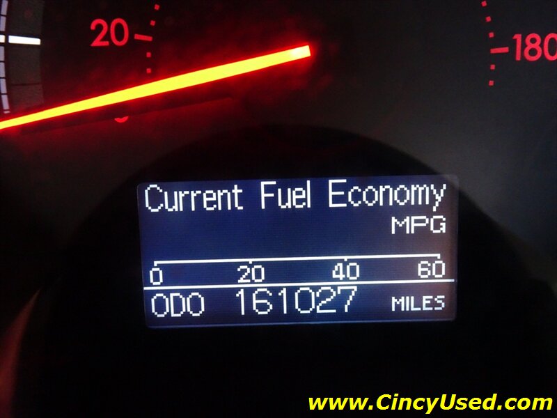 2010 Toyota Sequoia Platinum - Photo 24 - Cincinnati, OH 45255