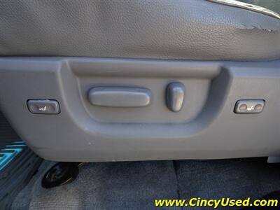 2010 Toyota Sequoia Platinum - Photo 29 - Cincinnati, OH 45255
