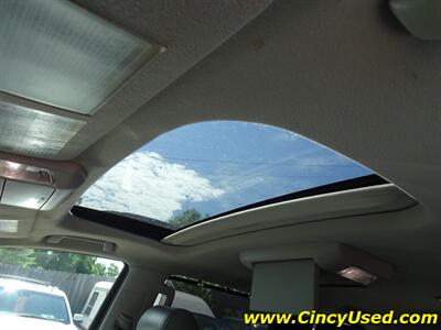 2010 Toyota Sequoia Platinum - Photo 27 - Cincinnati, OH 45255