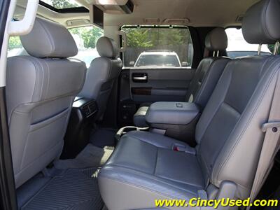 2010 Toyota Sequoia Platinum - Photo 13 - Cincinnati, OH 45255