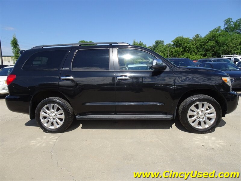 2010 Toyota Sequoia Platinum - Photo 5 - Cincinnati, OH 45255
