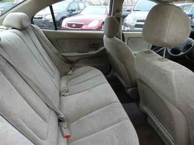 2006 Hyundai Elantra Limited  I4 FWD - Photo 21 - Cincinnati, OH 45255