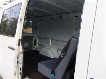 2004 Dodge 2500 Sprinter Vans Super High Ceiling   - Photo 23 - Cincinnati, OH 45255