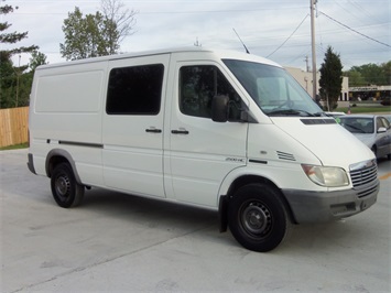 2004 Dodge 2500 Sprinter Vans Super High Ceiling   - Photo 1 - Cincinnati, OH 45255