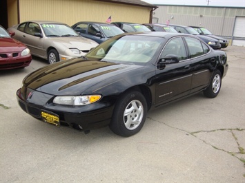 1999 Pontiac Grand Prix SE   - Photo 3 - Cincinnati, OH 45255