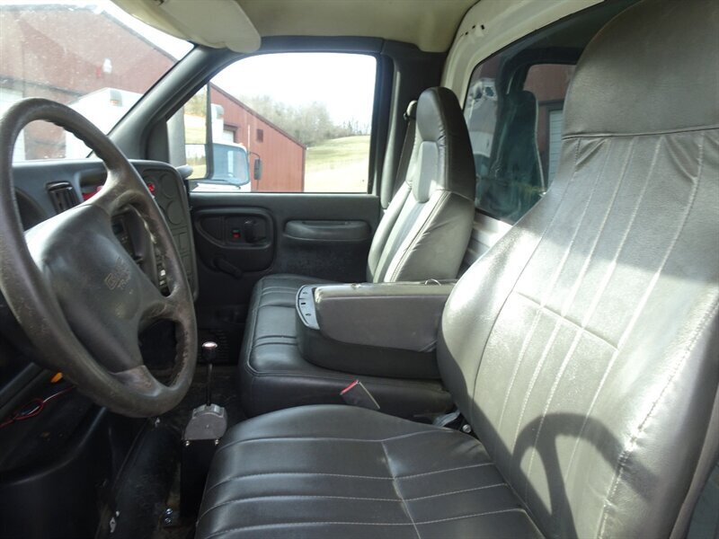 2007 CHEVROLET C7500 - Photo 58 - Cincinnati, OH 45255
