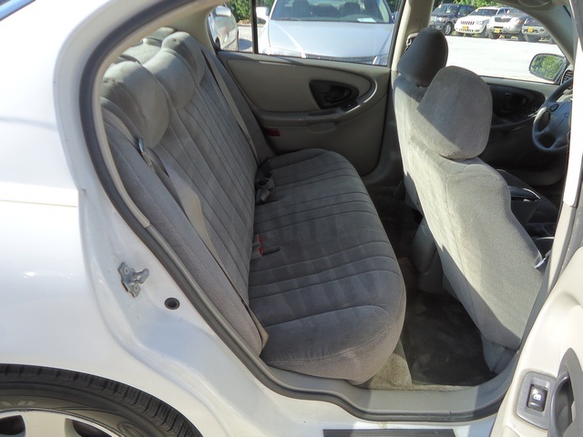 2005 Chevrolet Malibu Classic - Photo 9 - Cincinnati, OH 45255