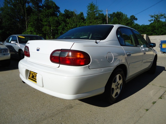 2005 Chevrolet Malibu Classic - Photo 13 - Cincinnati, OH 45255