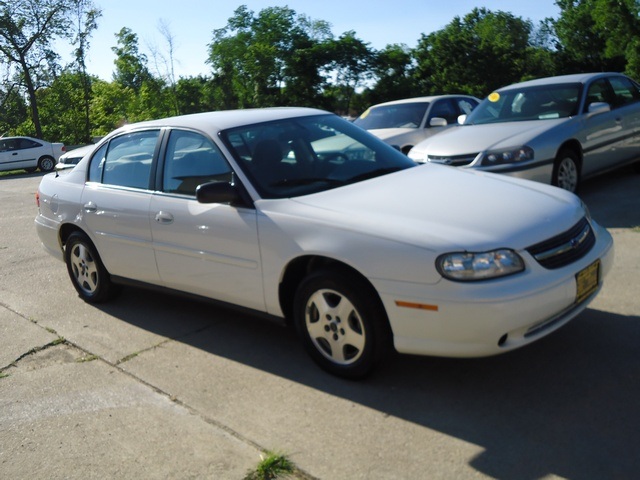 2005 Chevrolet Malibu Classic - Photo 1 - Cincinnati, OH 45255